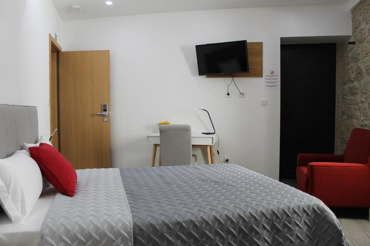 Alojamento Girassol - Guest House - Quarto Com Casa De Banho Privativa Castelo Branco  Exterior foto