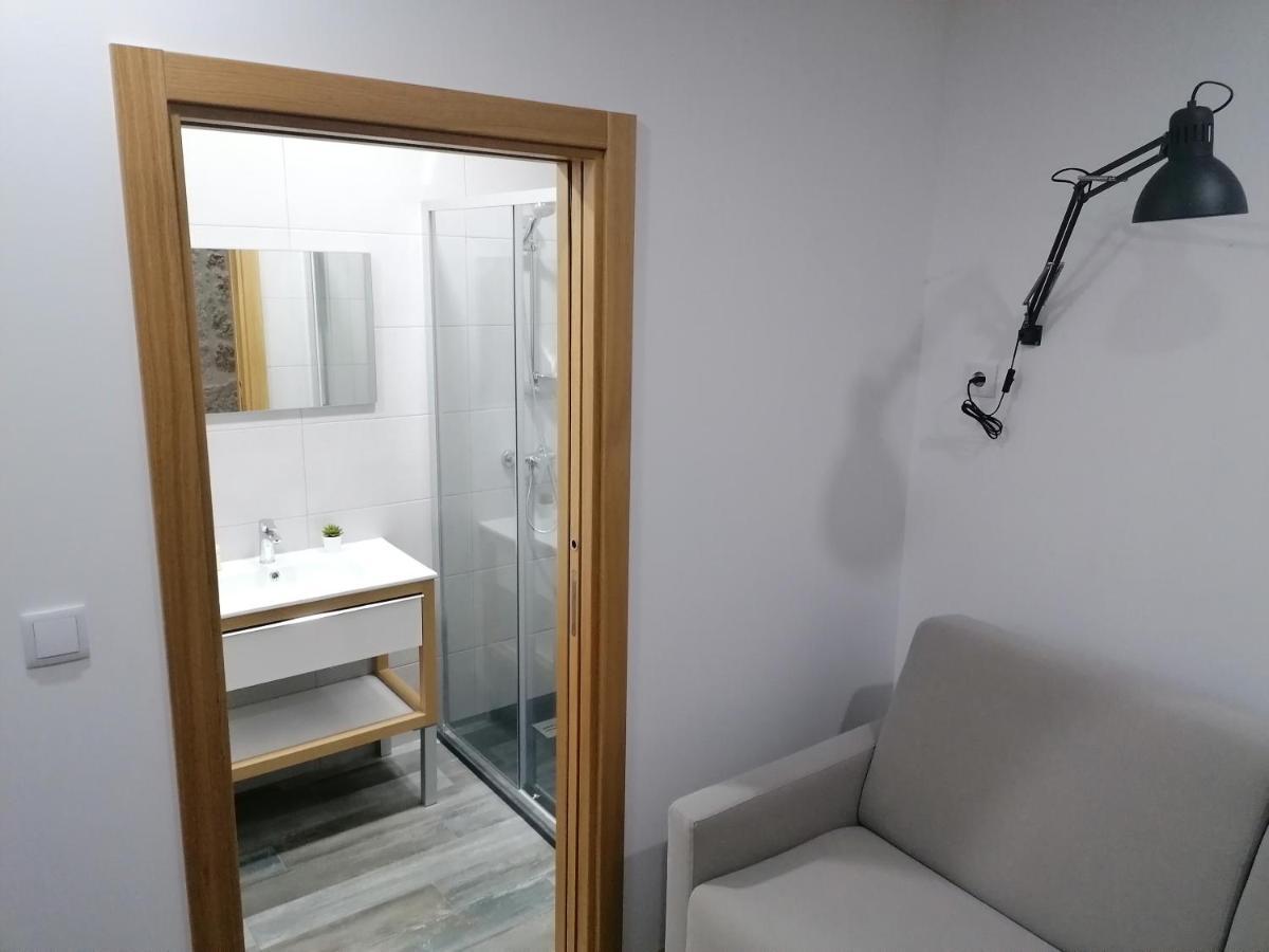 Alojamento Girassol - Guest House - Quarto Com Casa De Banho Privativa Castelo Branco  Exterior foto